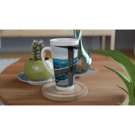 Hochwertige Keramiktasse für jeden Anlass. Weiße Latte Tasse – Fototasse mit individuellen Daten und: mit eigenem Namen, Spruch oder Foto. Ein besonderer Genuss für Kaffee- oder Teeliebhaber.