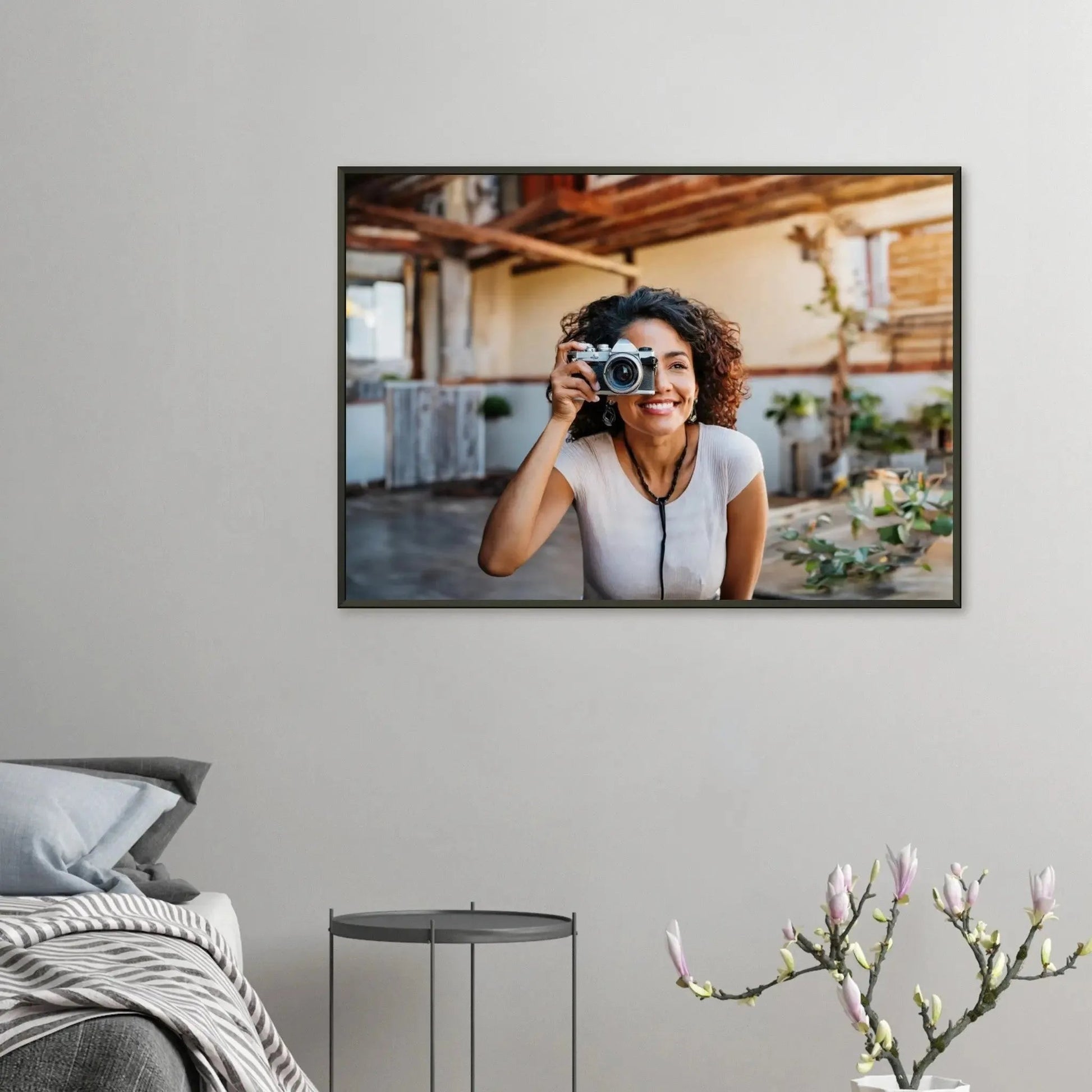 Stimmungsvolle Wandkunst für stilvolle Räume. Klassik mattes Papier mit Metallrahmen dein Familienfoto auf: passt in jedes Ambiente. Schlicht, elegant und wirkungsvoll.