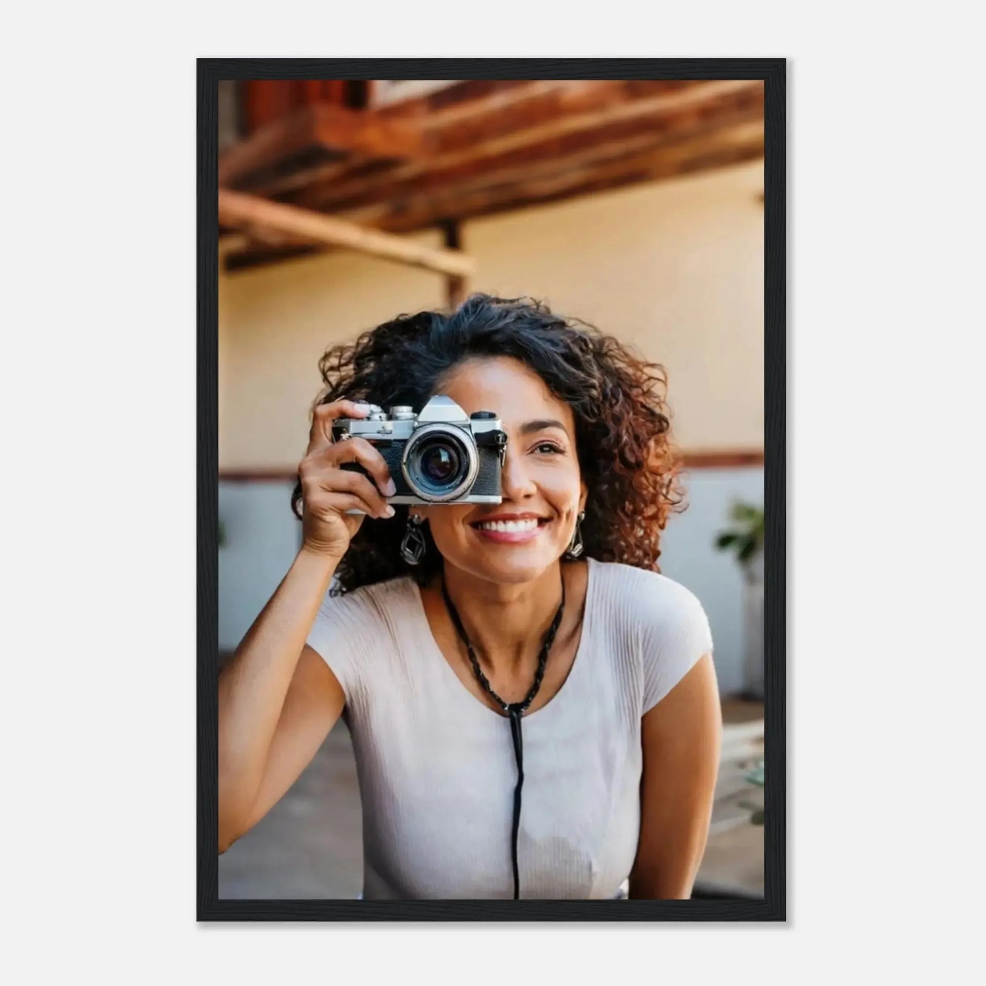 Ein Ausdruck moderner Ästhetik. Personalisierbares Holzrahmen- – Elegantes individuelles Foto Kunstwerk: für stilvolle Raumgestaltung. Schlicht, elegant und wirkungsvoll.
