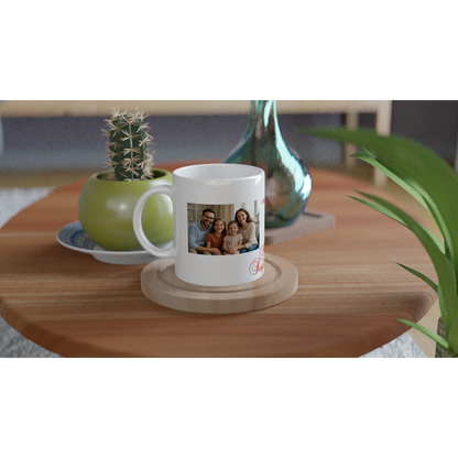 Dekoration mit Charakter. Personalized Cleaning Lady Gift Mug – Custom Ceramic 11oz with Colored Accents: zeitlos und harmonisch. Eine besondere Bereicherung für jeden Raum.