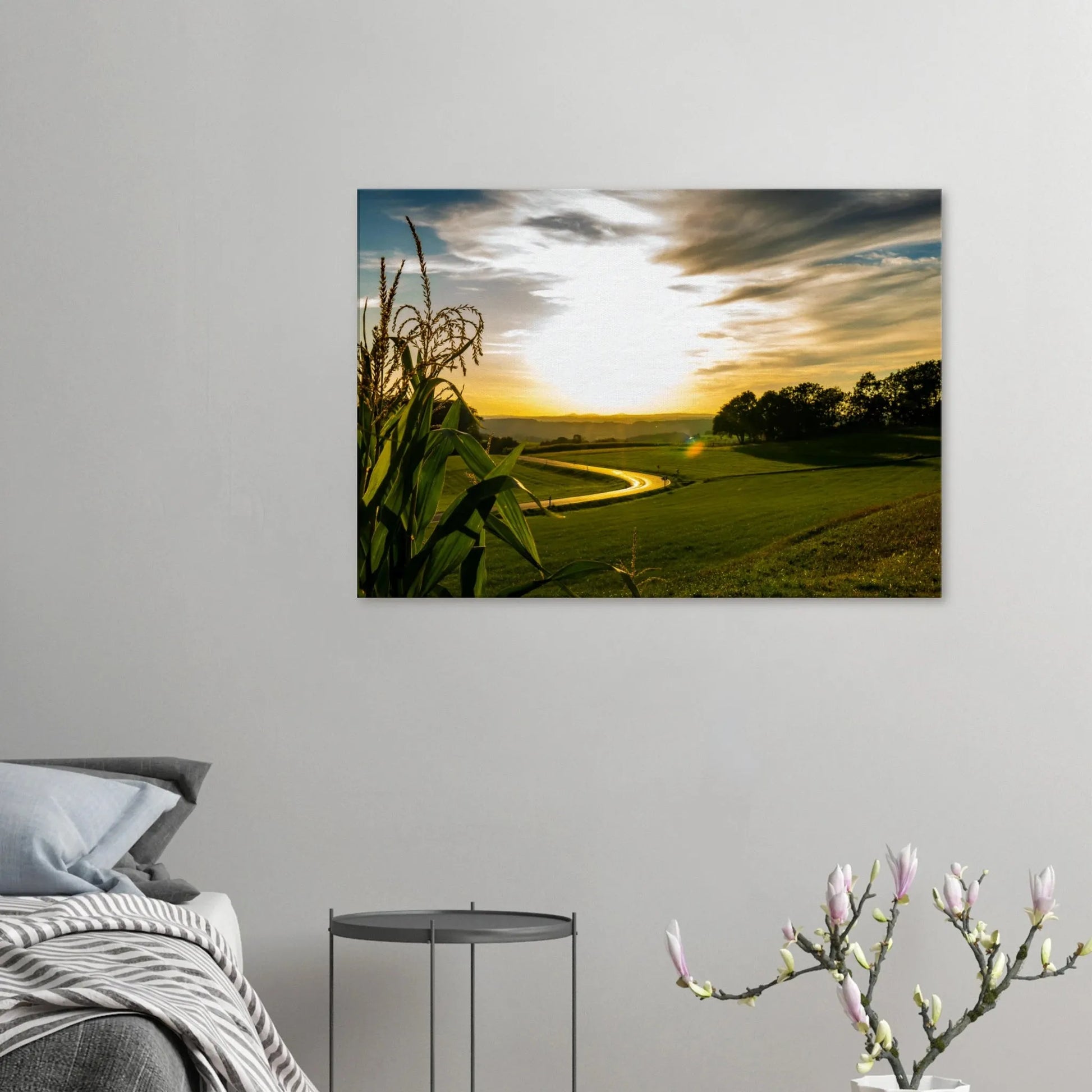 Dekoration mit Charakter. Kunstdruck auf Leinwand - Abendsonne in Obermörsbach  70x100 cm / 28x40″: zeitlos und harmonisch. Eine besondere Bereicherung für jeden Raum.