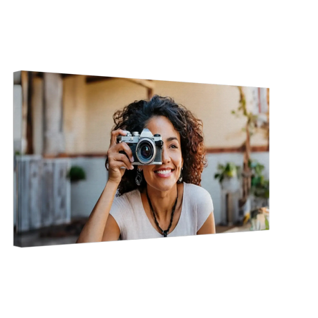 Dekoration mit Charakter. Dein Foto auf Leinwand – Verewigen Sie Ihre Familienportraits: zeitlos und harmonisch. Eine besondere Bereicherung für jeden Raum.