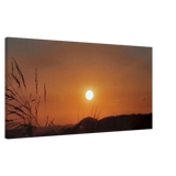 Dekoration mit Charakter. Kunstdruck auf Leinwand – Westerwald in der Abendsonne, Hochwertiger Wandkunstdruck: zeitlos und harmonisch. Eine besondere Bereicherung für jeden Raum.