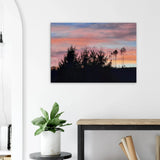 Stimmungsvolle Wandkunst für stilvolle Räume. Leinwand - Kunstdruck - Landschaft im Sonnenuntergang Molzhain 70x100: zeitlos und harmonisch. Schlicht, elegant und wirkungsvoll.