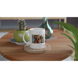 Dekoration mit Charakter. Personalized Cleaning Lady Gift Mug – Custom Ceramic 11oz with Colored Accents: zeitlos und harmonisch. Eine besondere Bereicherung für jeden Raum.