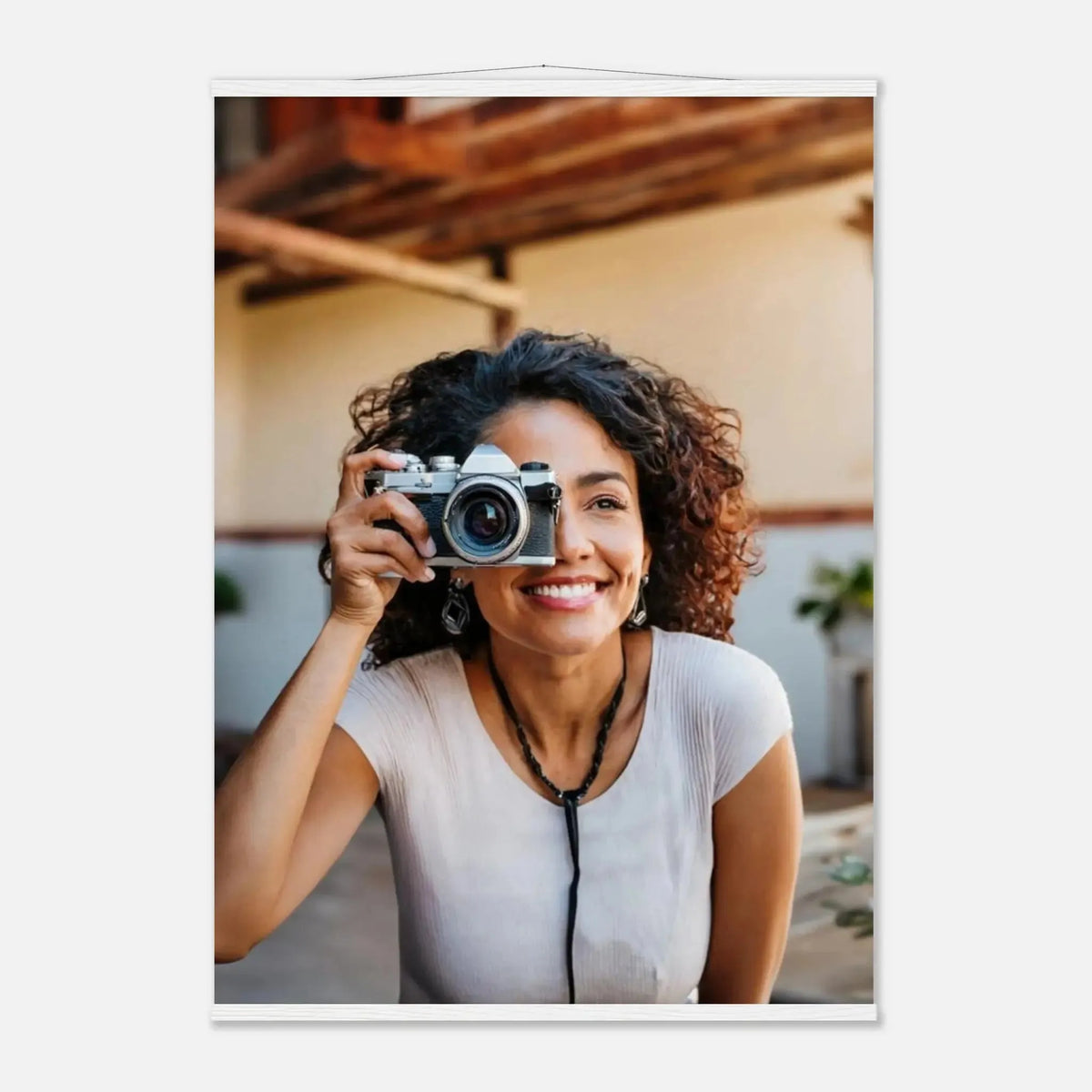 Personalisierbares Poster mit Aufhängern – Minimalistische Holzleisten für Vintage-Charme – bedruckte Holzplatte mit dekorativer Bildwirkung