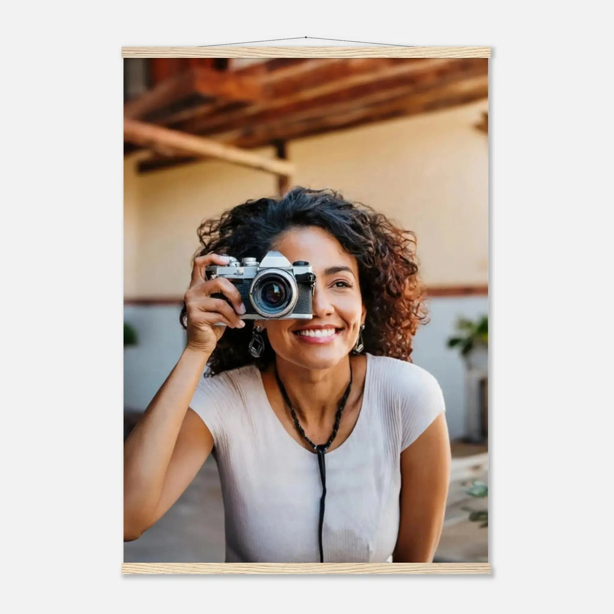 Personalisierbares Poster mit Aufhängern – Minimalistische Holzleisten für Vintage-Charme – Kunstdruck auf Holz als natürliche Wanddekoration