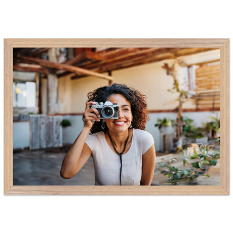 Dekoration mit Charakter. Premium Wooden Framed  With Premium Matte Paper: zeitlos und harmonisch. Schlicht, elegant und wirkungsvoll.