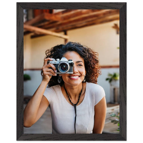 Dekoration mit Charakter. Premium Wooden Framed  With Premium Matte Paper: zeitlos und harmonisch. Schlicht, elegant und wirkungsvoll.