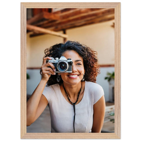 Dekoration mit Charakter. Premium Wooden Framed  With Premium Matte Paper: zeitlos und harmonisch. Schlicht, elegant und wirkungsvoll.