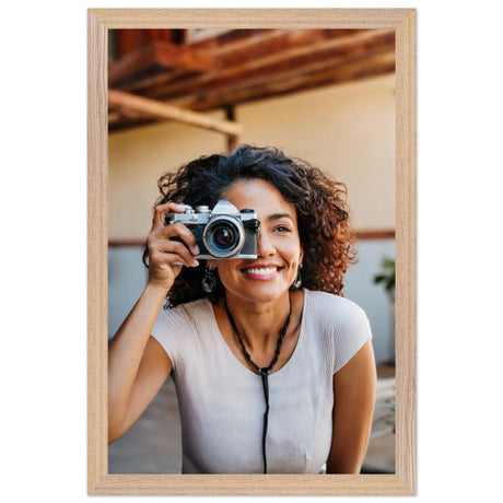 Dekoration mit Charakter. Premium Wooden Framed  With Premium Matte Paper: zeitlos und harmonisch. Schlicht, elegant und wirkungsvoll.