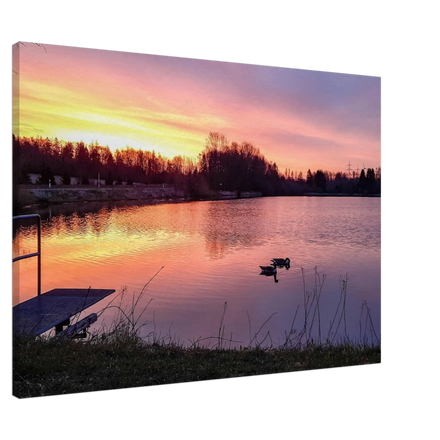 Kunstdruck Elkenrother Weiher bei Sonnenaufgang - Leinwand 70x100 cm (28x40") – Kunstdruck auf Leinwand mit Holzkeilrahmen