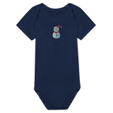 Dekoration mit Charakter. Classic Baby Short Sleeve Bodysuit personalisiertes Geschenk zu Weihachten 🎅: zeitlos und harmonisch. Eine besondere Bereicherung für jeden Raum.
